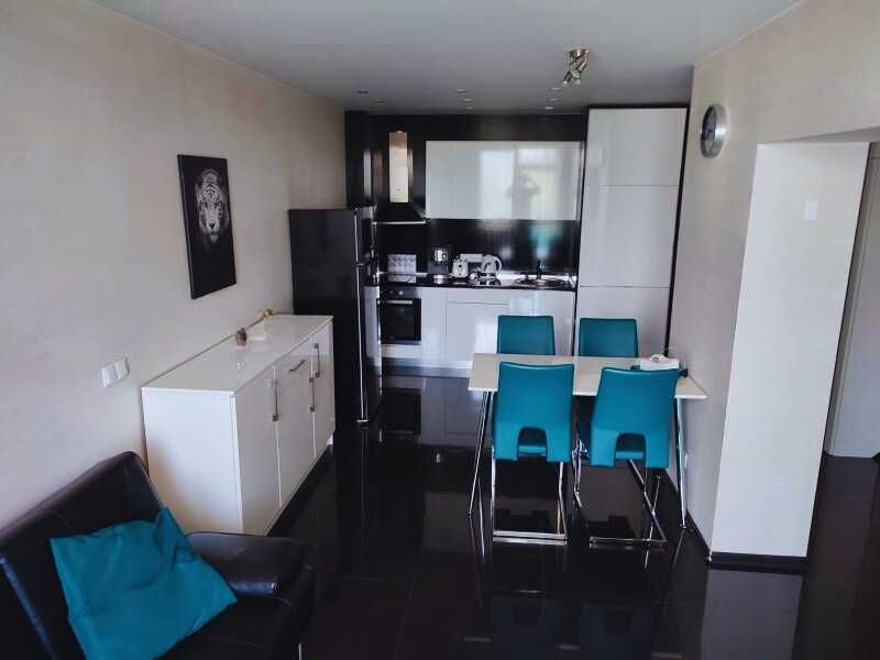 Дава се под наем Двустаен апартамент в София, Център - 55 кв.м за 586.5 € - Снимка #4