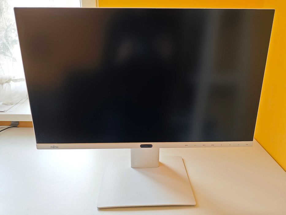 27' QHD(2560x1440) Професионален монитор Fujitsu P27-TE-Pro САМО ЛИЧНО
