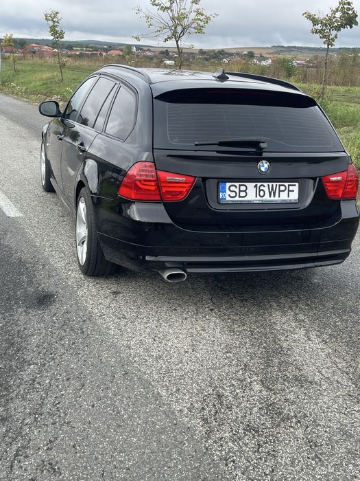 Bmw E91  320d xdrive