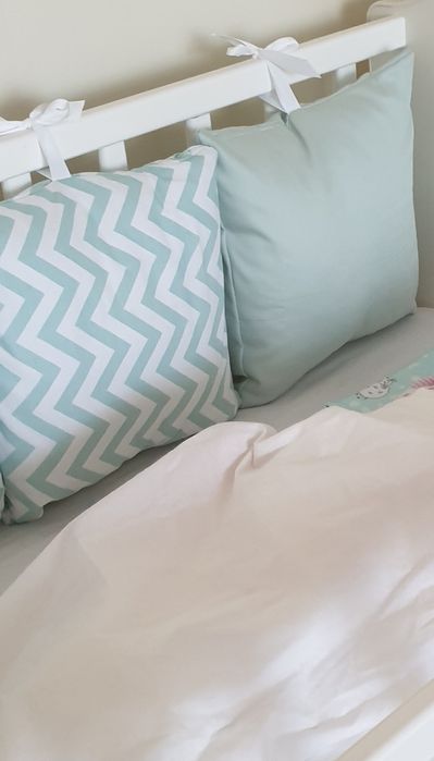 Продам бортики для детской кроватки