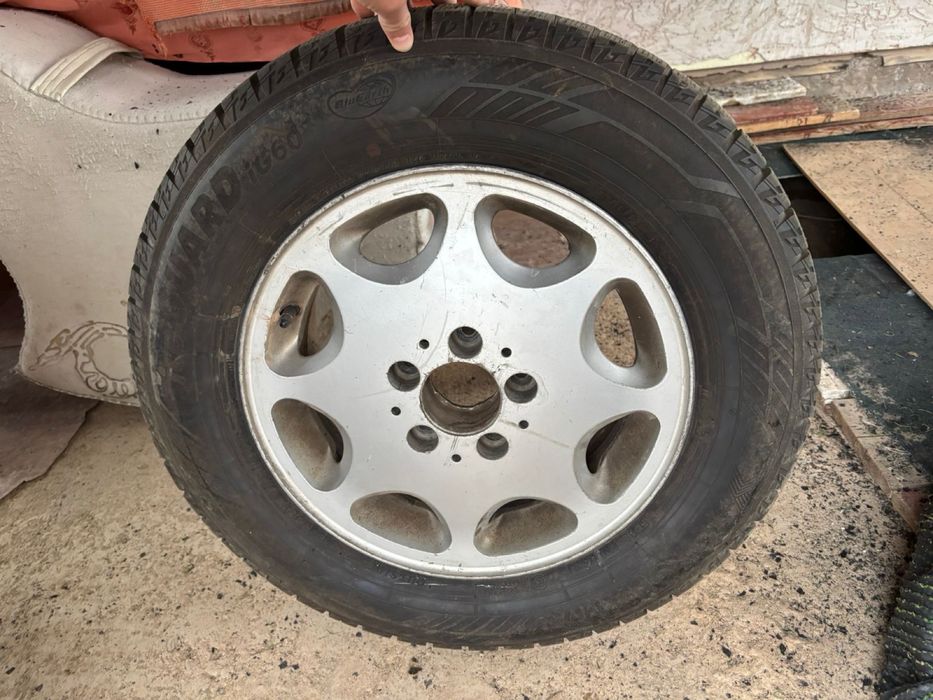 Комплект колёс Mercedes W124 R15 — новые зимние шины с дисками