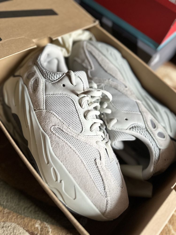 Adidas Yeezy Boost 700 Originali