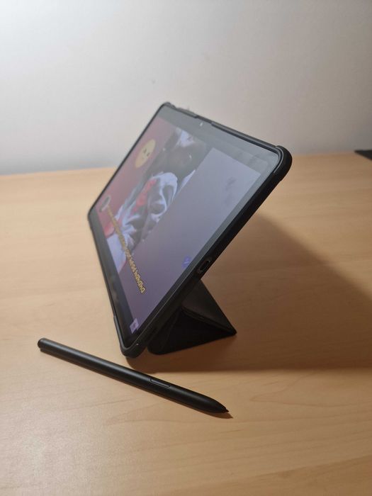 Таблет Samsung S8 11'' + калъф
