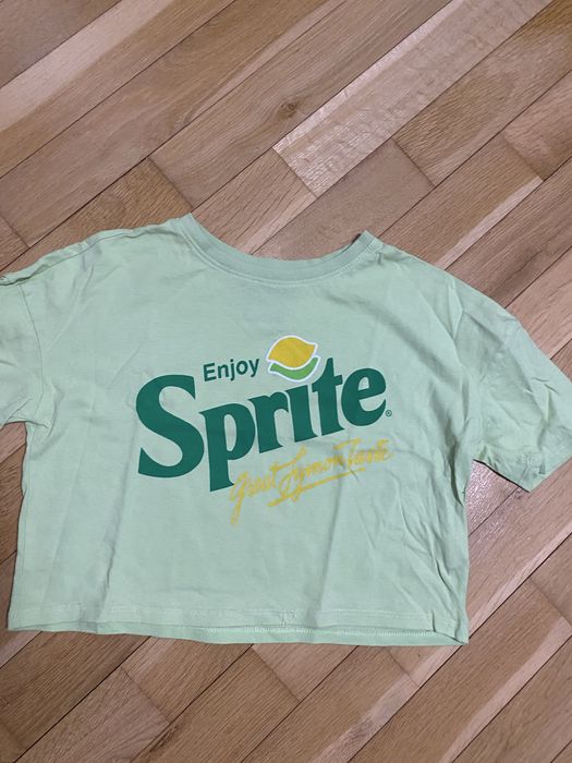 Tricouri de vânzare. Mărimi XS-S