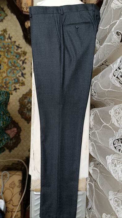 Мужские фирменные классические брюки 50 размер.