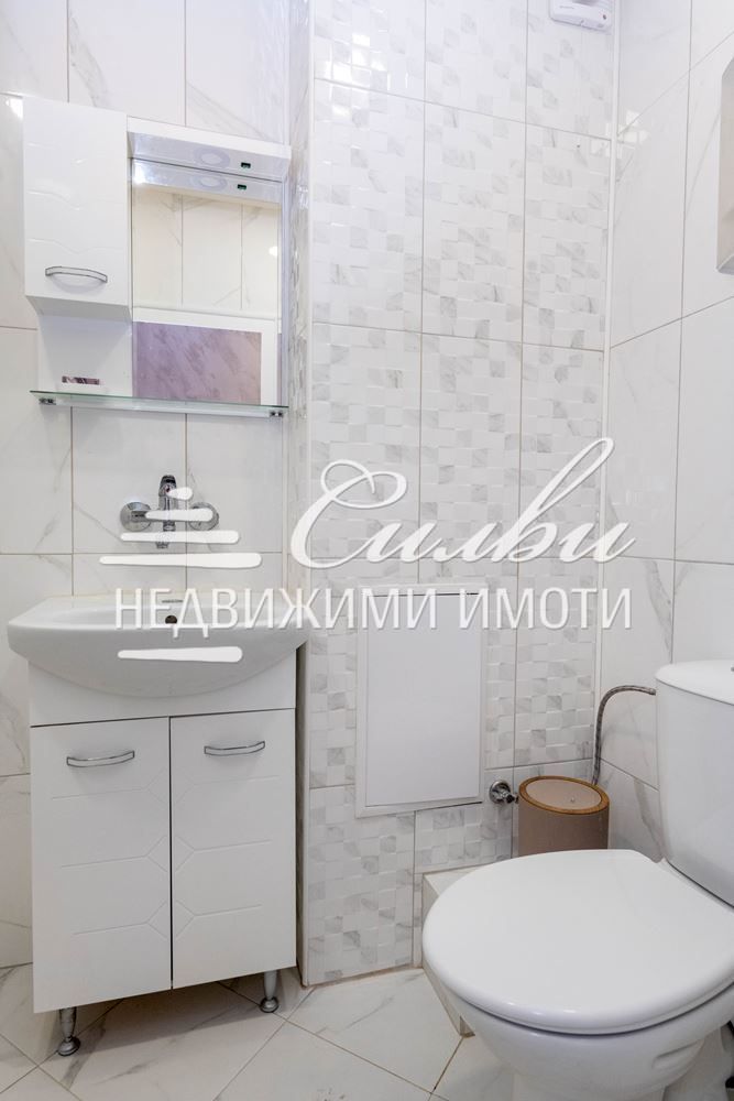 Продава се Двустаен апартамент в Шумен, Тракия - 60 кв.м за 1615 €/кв.м - Снимка #5