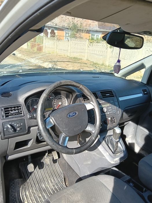 VÂND FORD C-MAX 1.6 benzina! Mașina se vinde completă, nu dezmembrez!