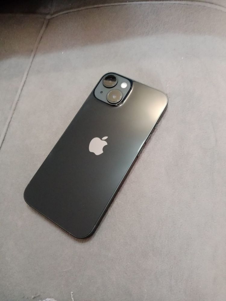 iPhone 14.