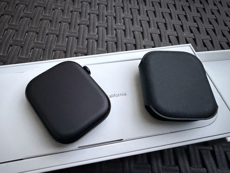 Apple Watch 10 GPS, Carcasa Jet Black Aluminium 46mm