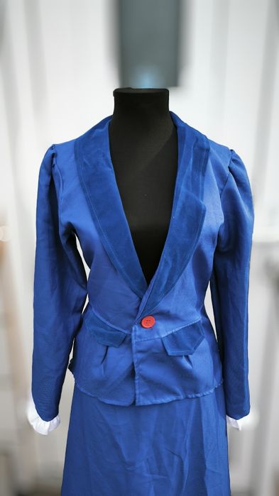 Costum vintage albastru cu voaleta