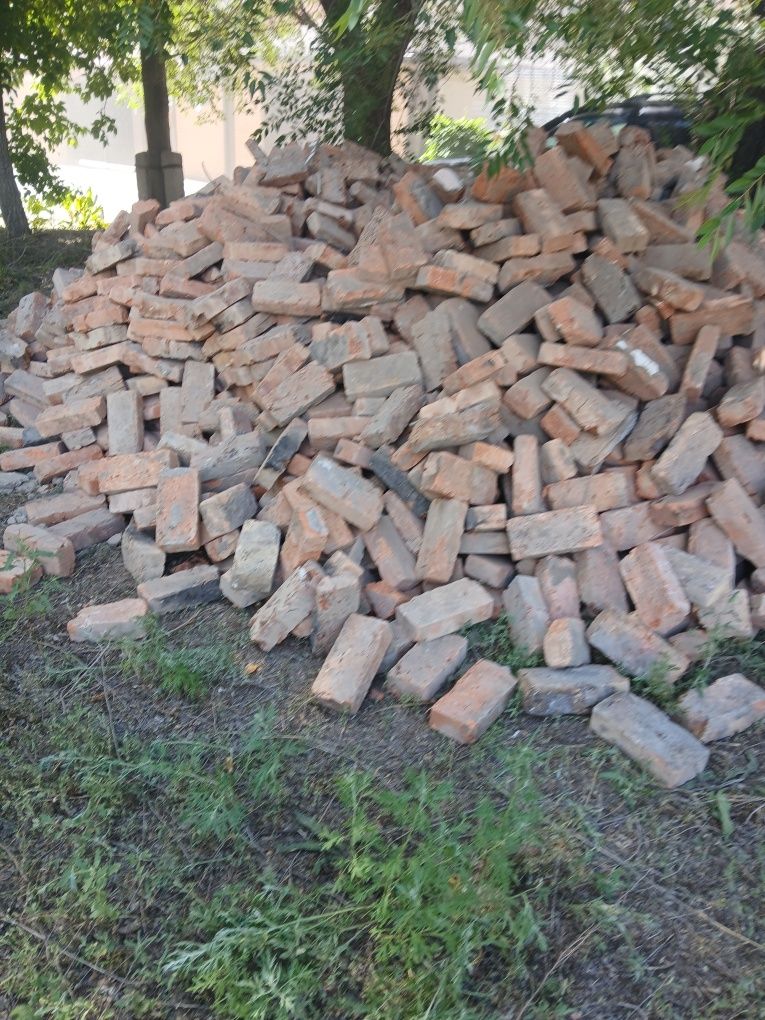 Продам кирпич бу хороший состояние