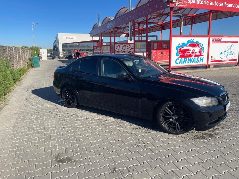 Vând BMW 318D E90