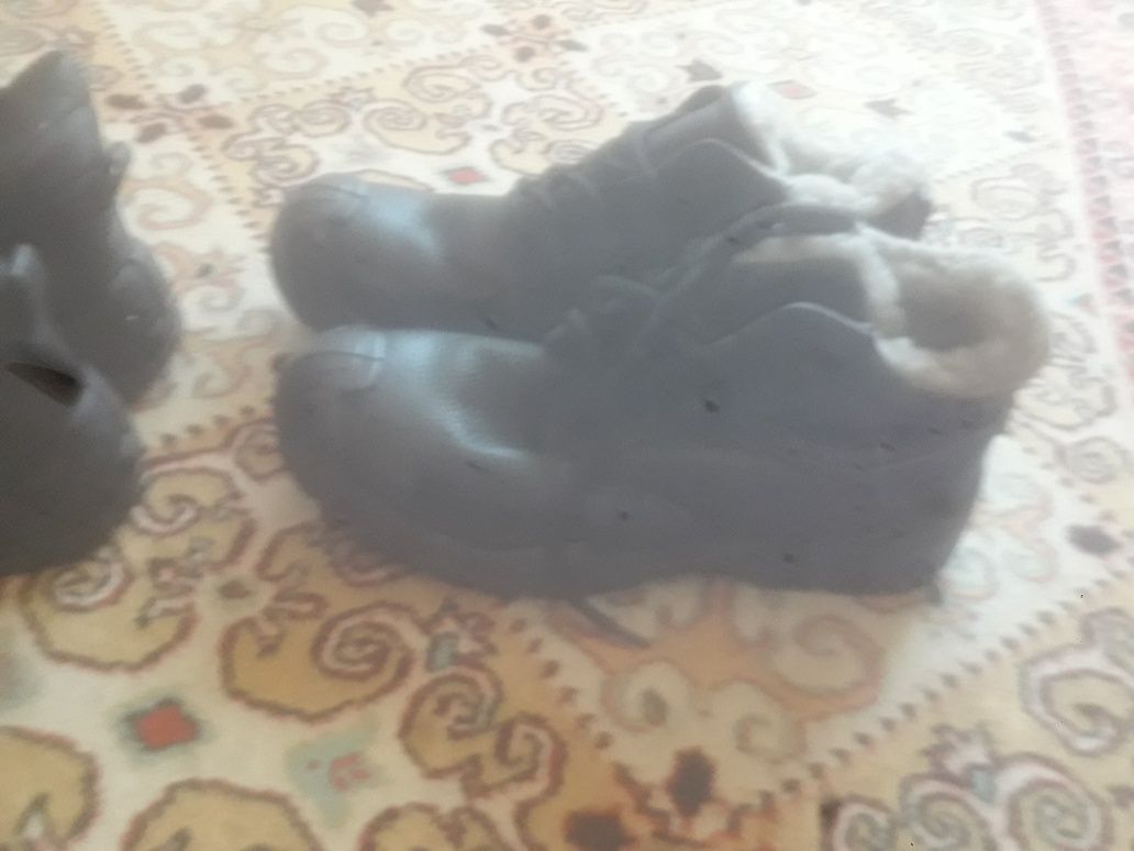 спецботинки зимние и летние