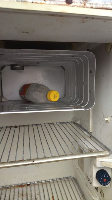 Продавам хладилник