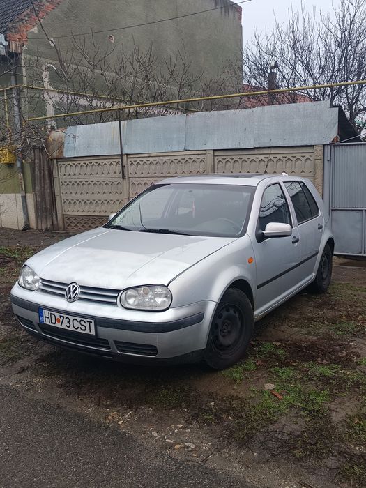 Vând golf 4 ,1.4 benzina