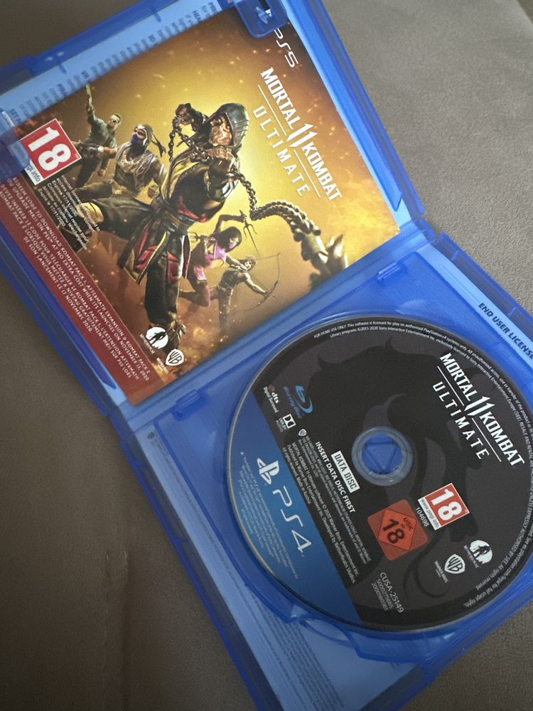Продам игру Mortal Kombat 11