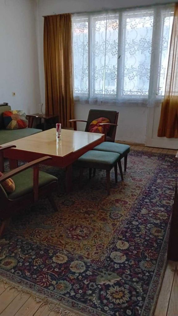 Продава се Тристаен апартамент в Смолян, Стар център - 104 кв.м за 481 €/кв.м - Снимка #1