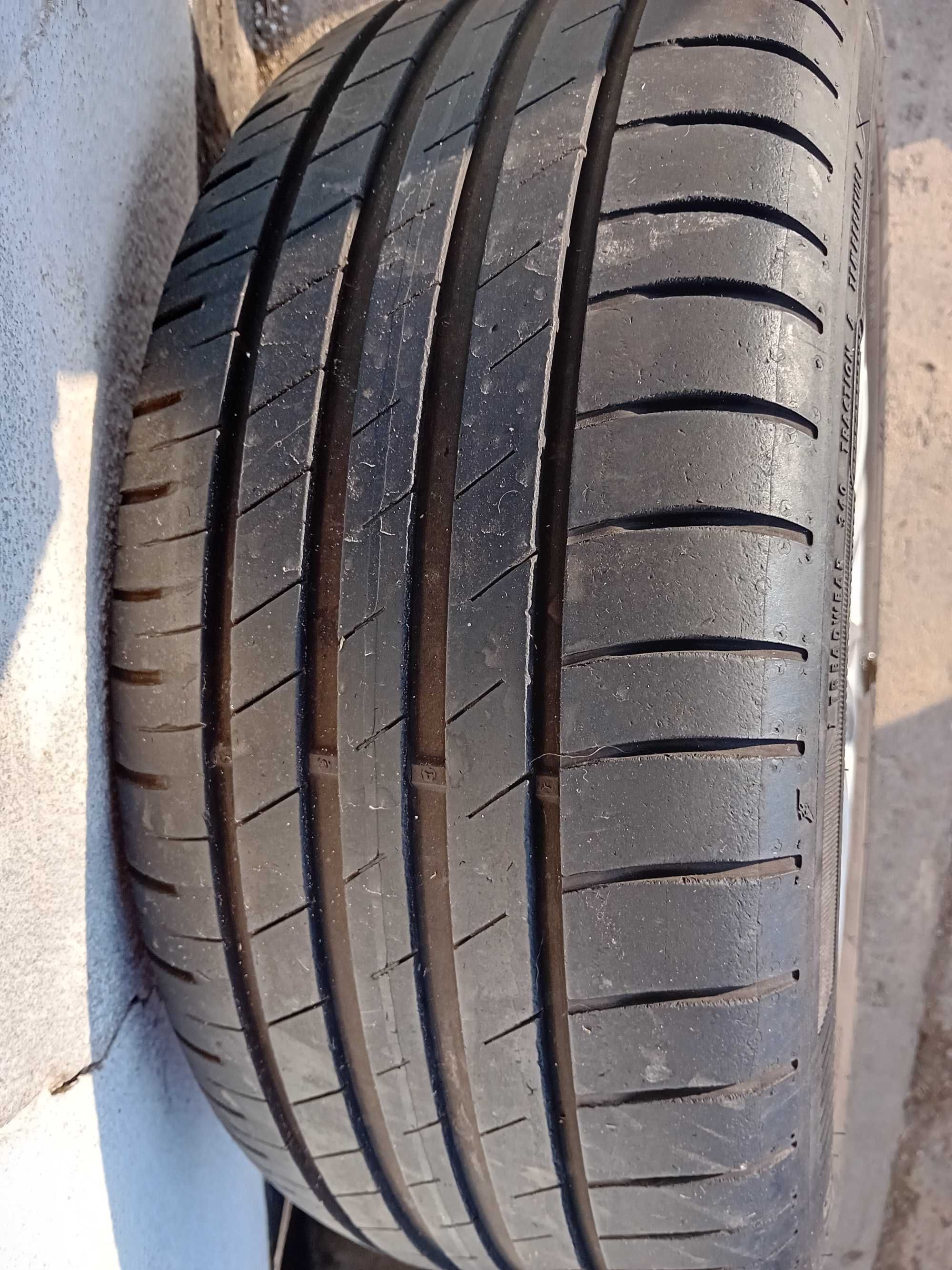 Jante cu Anvelope de vara 205/55r15