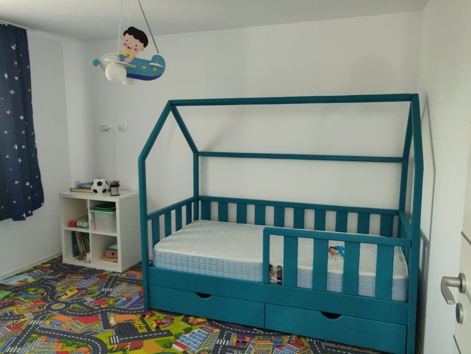 Pat căsuța cu sertare depozitare