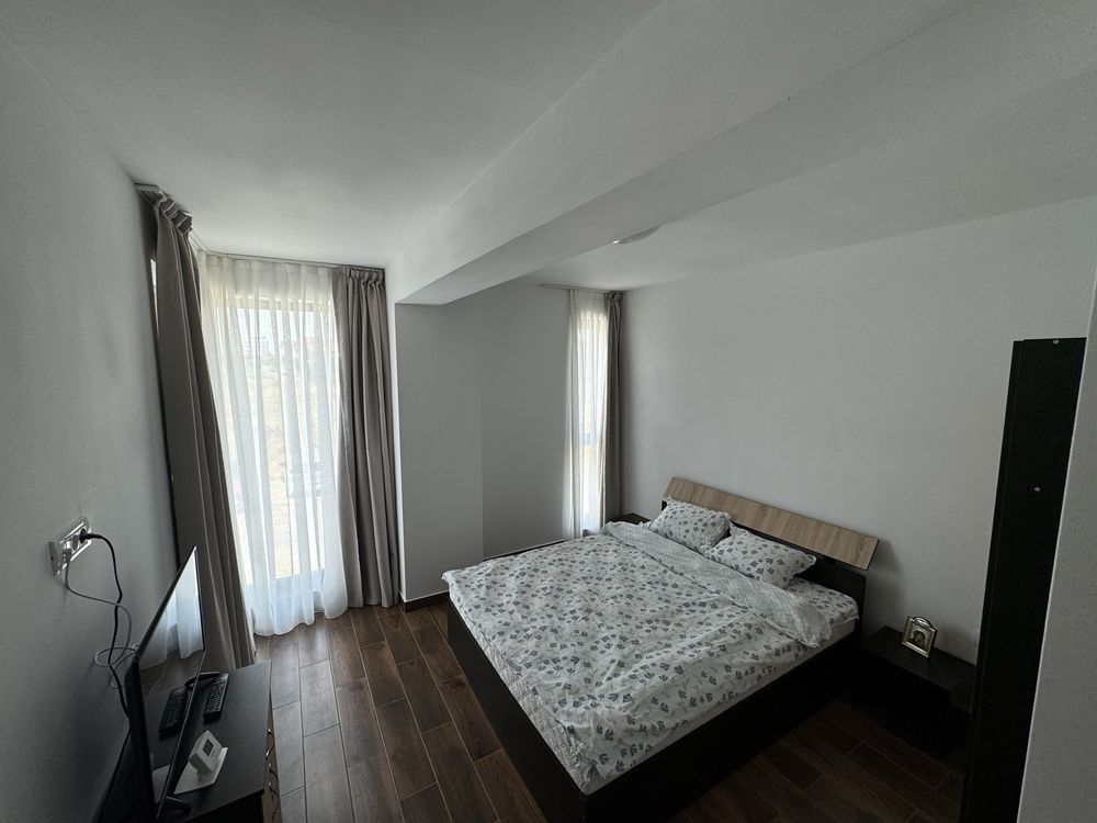 Persoana fizica vand apartament 2 camere in Ansamblu Noir