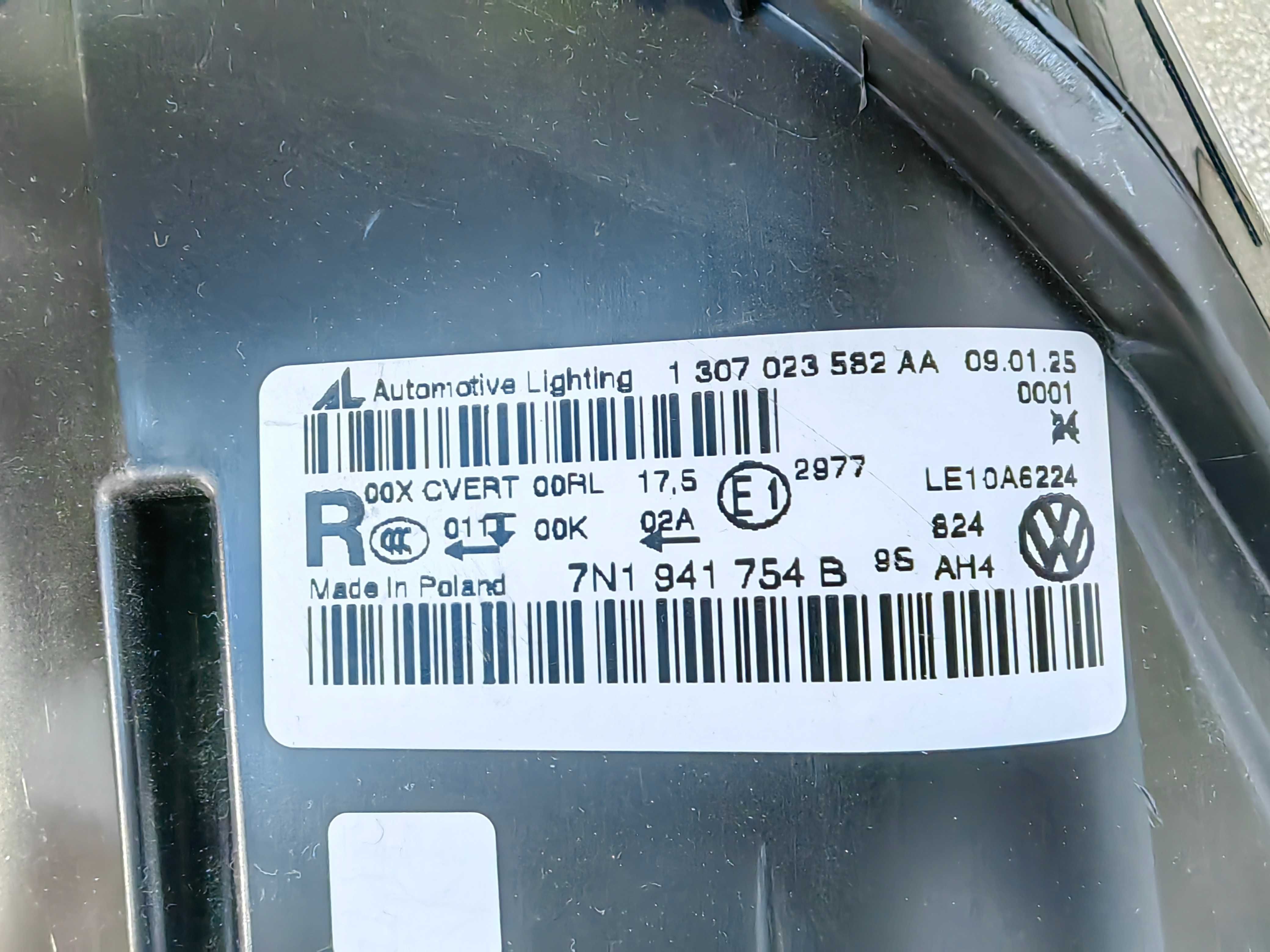 Фар VW Sharan Bi-Xenon LED десен / Фар Шаран / Фар Sharan Оригинален
