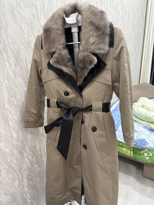 Продам плащ с подкладом кролика