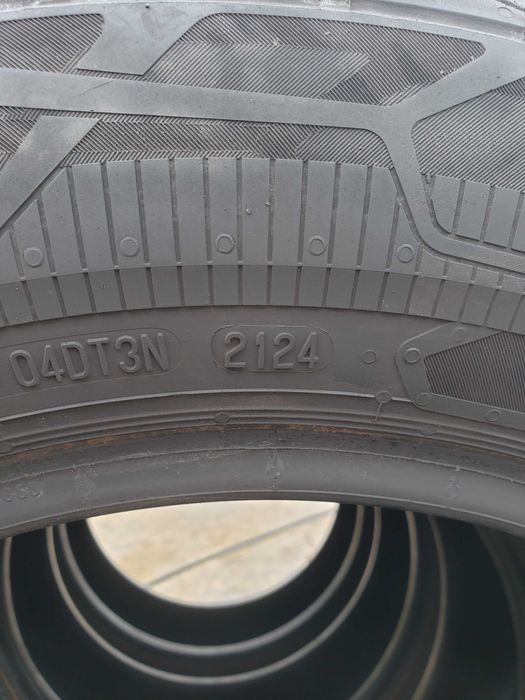 4 Летни бусови гуми 205 65 16C CONTINENTAL VANCONTACT ECO дот 2124-8мм