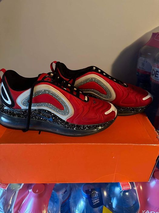 Оригинални маратонки Nike 720