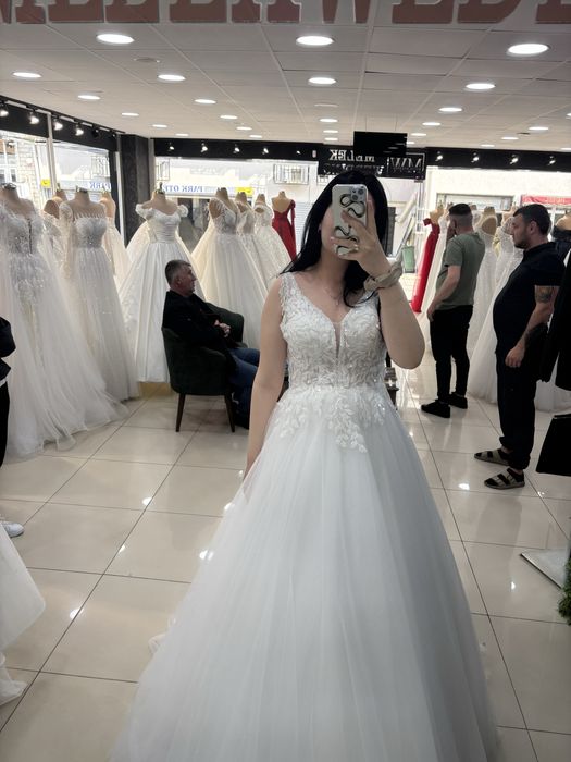 Булчинска  рокля