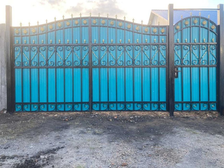 Изготовим ворота с калиткой, заборы, навесы и т.д.