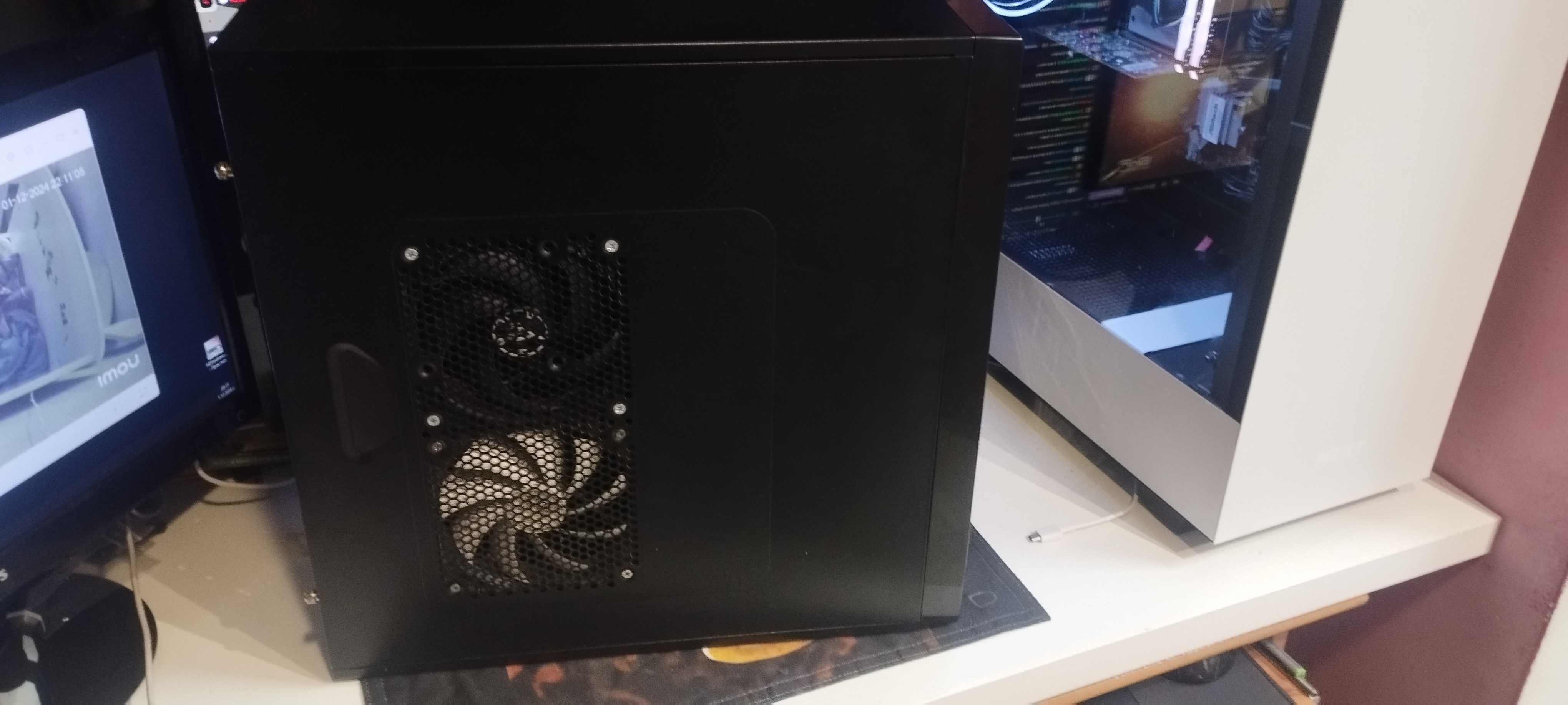 Компютър Asrock H61M ,Intel I5 3570 ,16GB , AMD Radeon R7 240 4GB
