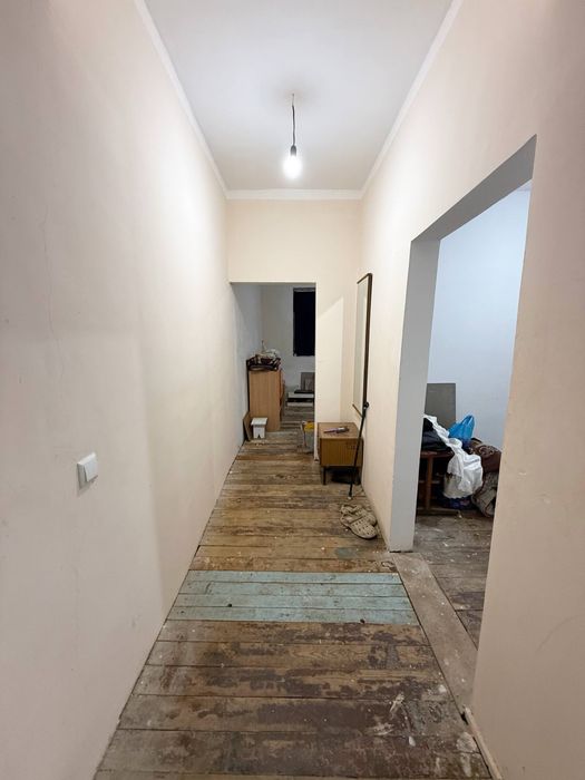 Срочно продаеться 2-комнатная квартира в городе Чирчике 4микрарайоне