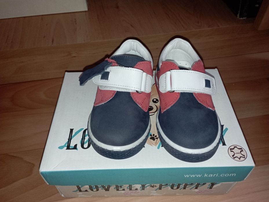 Продам детские ботиночки