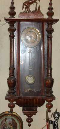 Стенен часовник немски