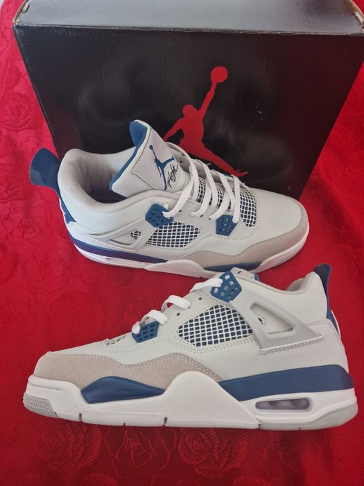 Adidași Jordan Retro patru