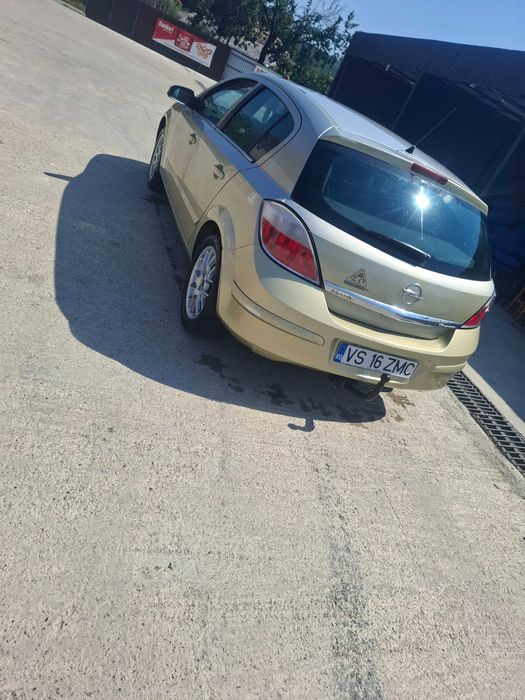 Vand Opel Astra H 1.6 benzina