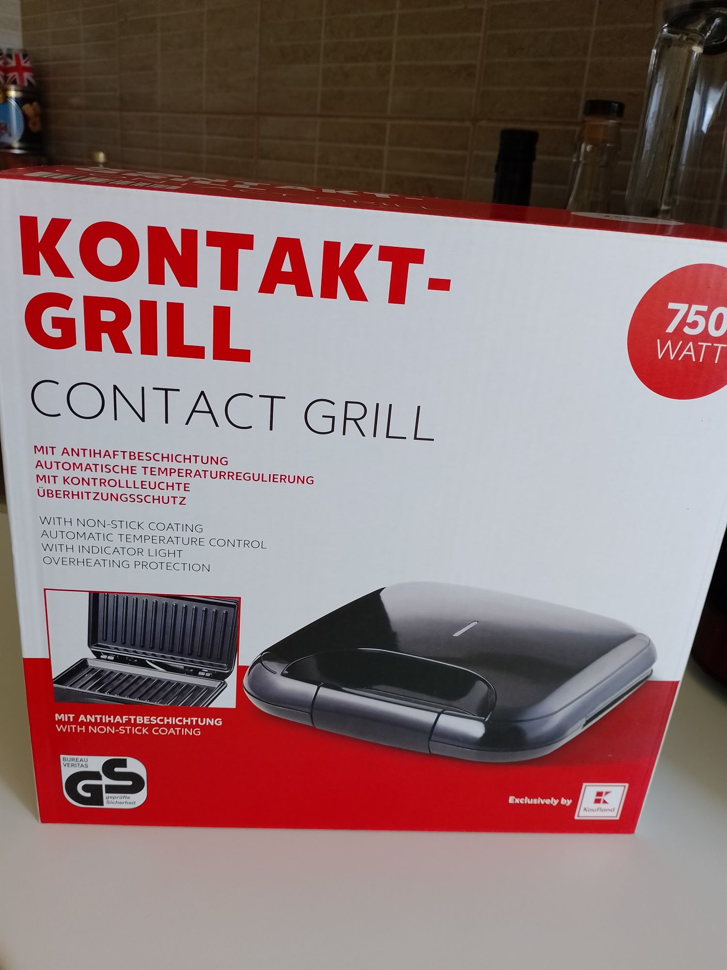 Vând  aparat grill electric ,un produs de calitate superioara.