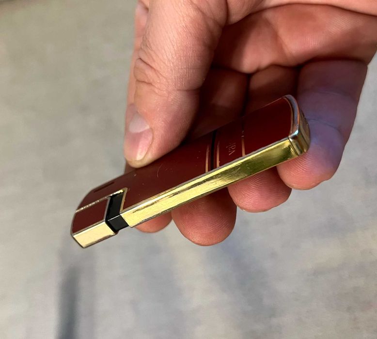 Brichetă Valentino Garavani vintage, metal emailat, cutie originală