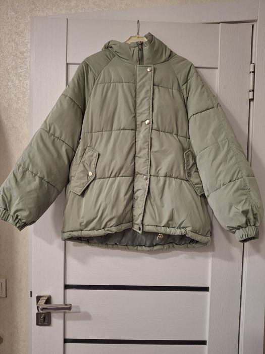 Продаю б/у куртку. Китай. Размер 46( M) Состояние  хорошее.