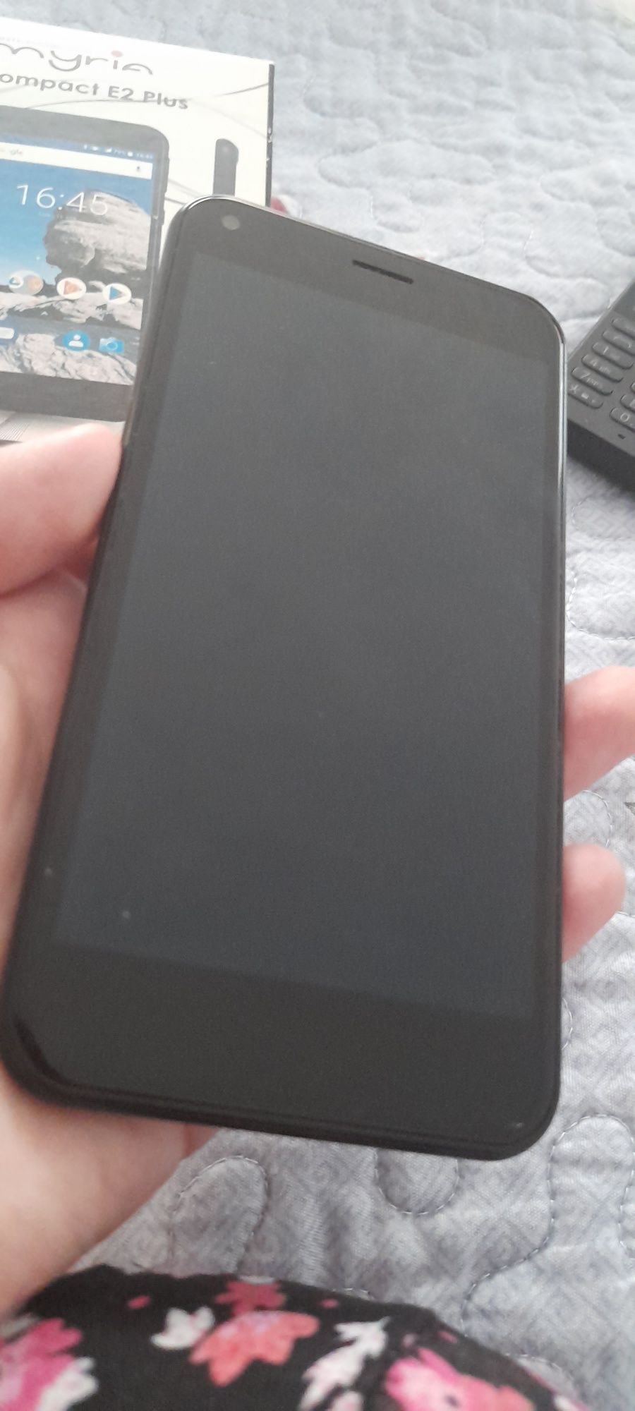 Vând telefon MYRIA Compact E2 Plus