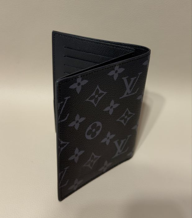 Port pasaport/portofel Louis Vuotton Barbatesc NOU