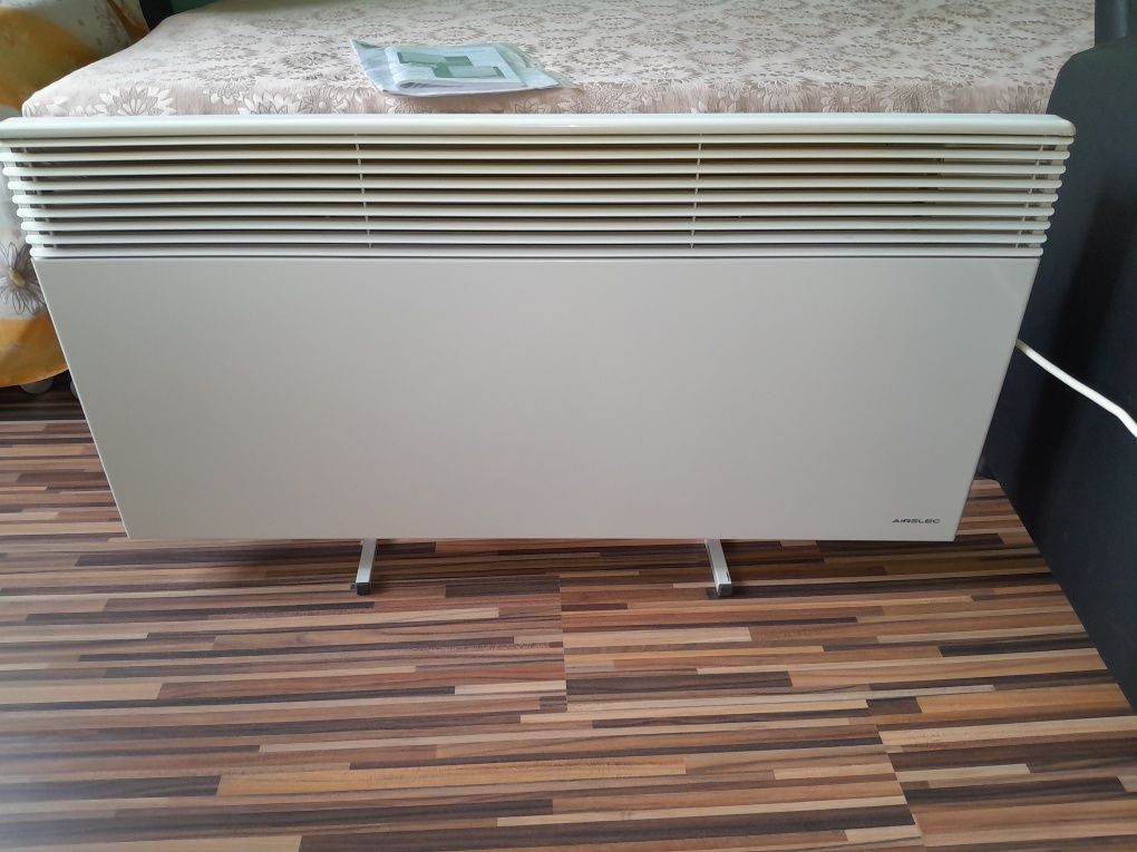 Конвектор  AIRELEC 2500 W с гаранция
