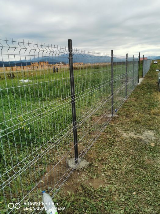Construim garduri din plasa bordurata