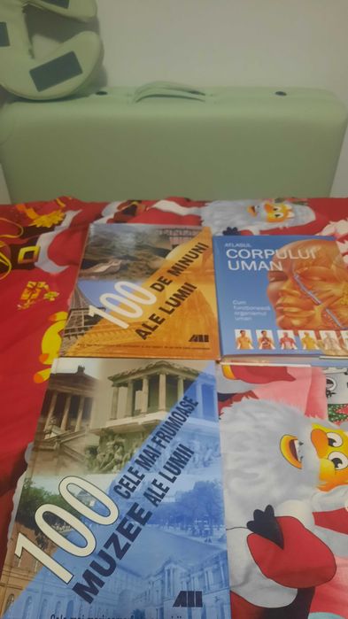 Carte "100 de minuni ale lumii"