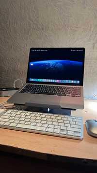 MacBook Air 13.3 COREi5 2020 8/512