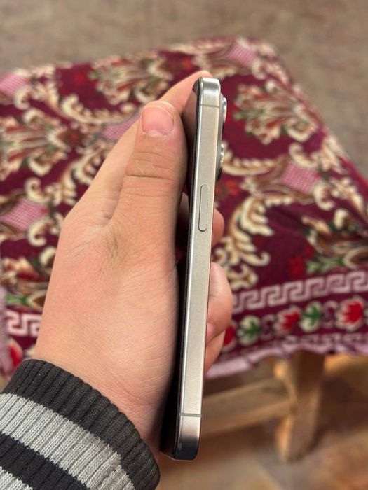 iPhone 15 pro sotiladi.