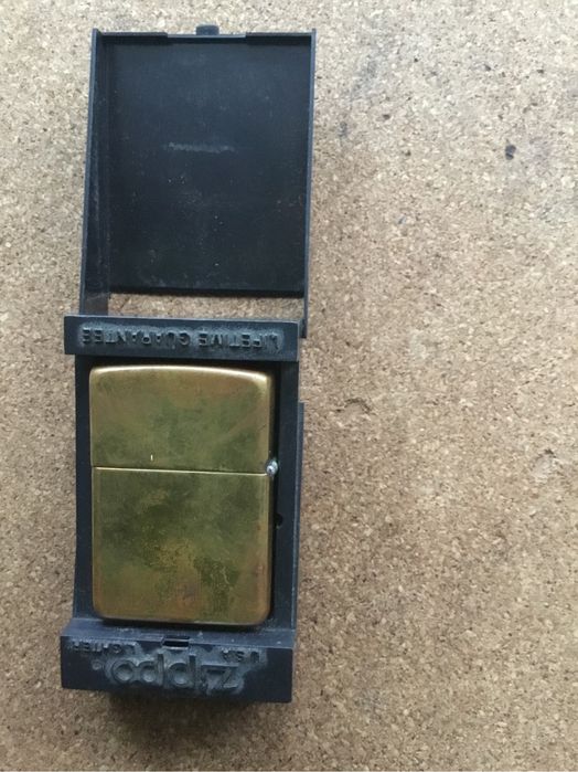 Zippo vintage cu garantie pe viata