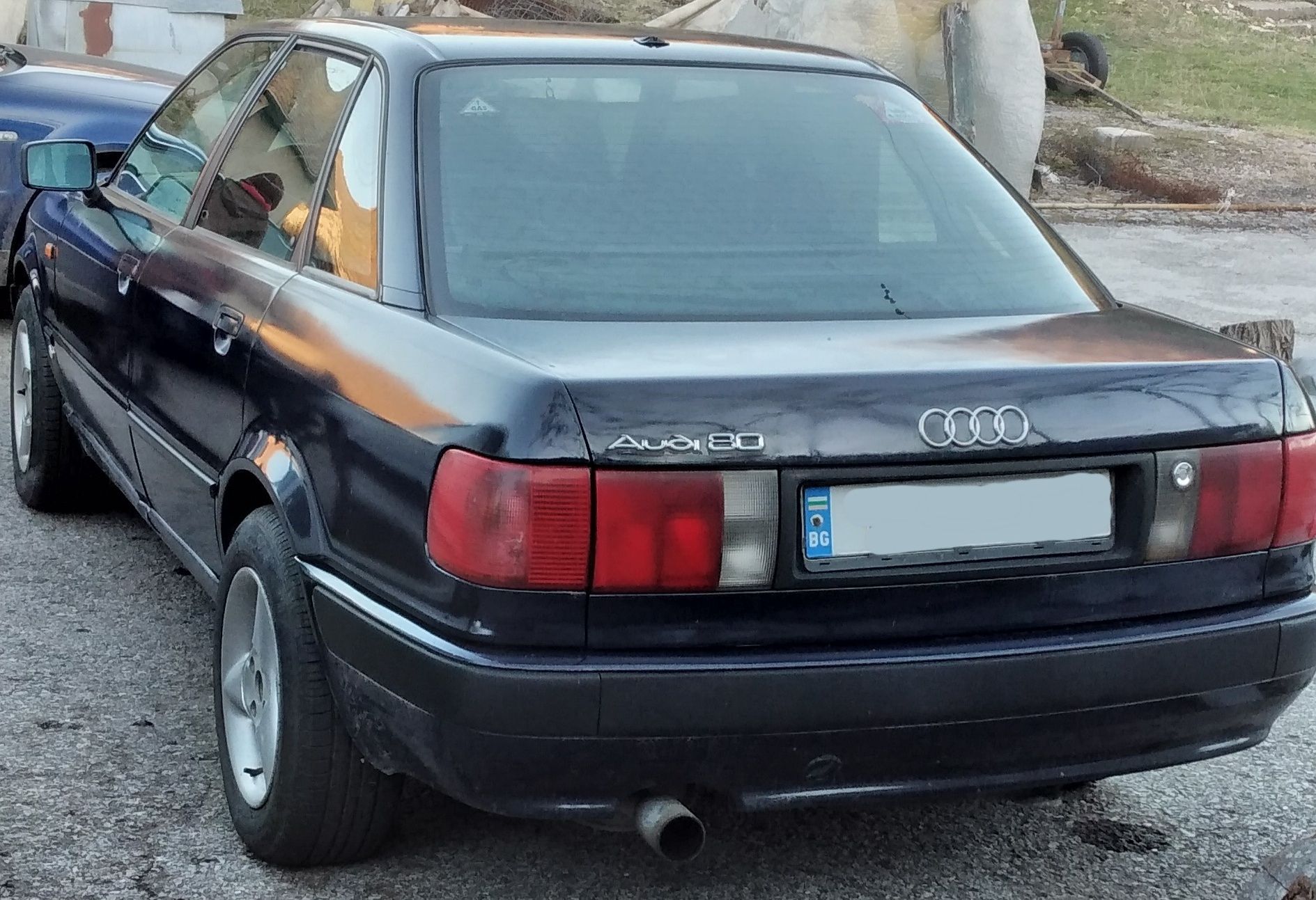 Продавам Audi 80