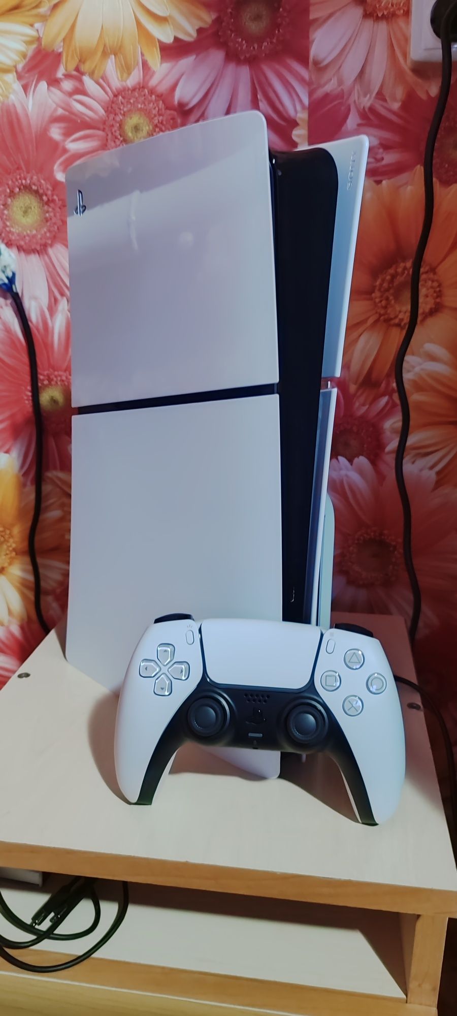 PS 5 slim новый. Самая новая ревизия