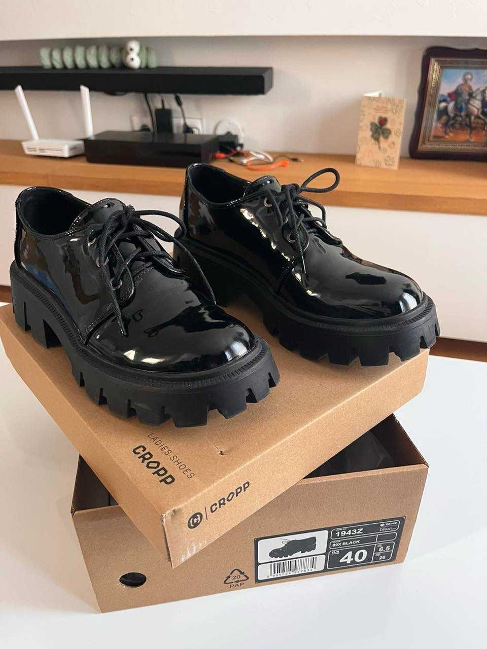 Дамски обувки на CROPP - 39 номер